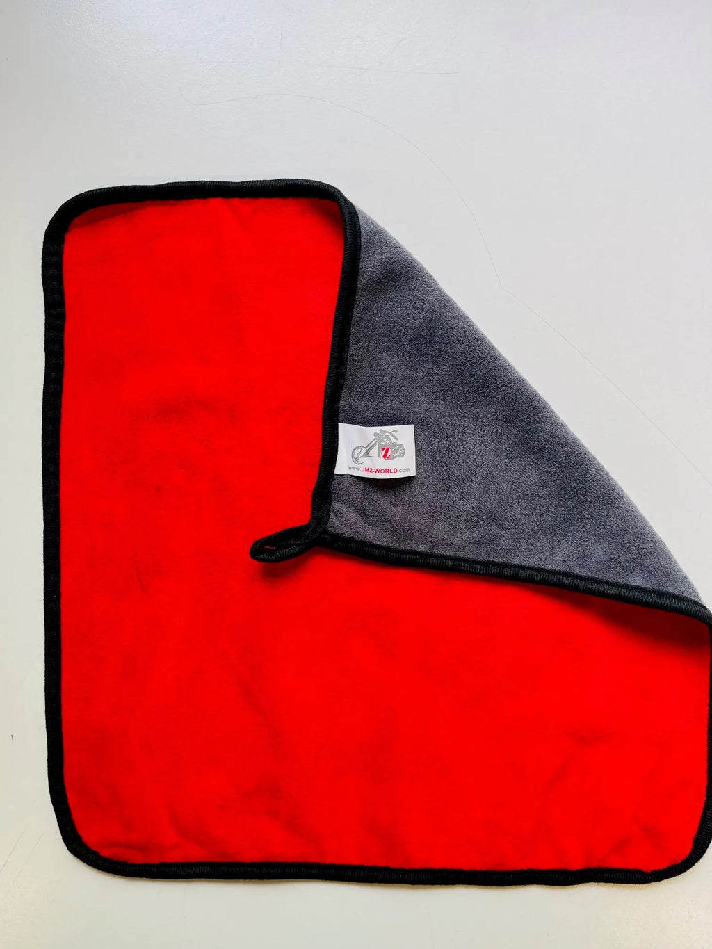 THE RED MICROFIBER CLOTH JMZ KFZ & Motorrad Service e.K.
